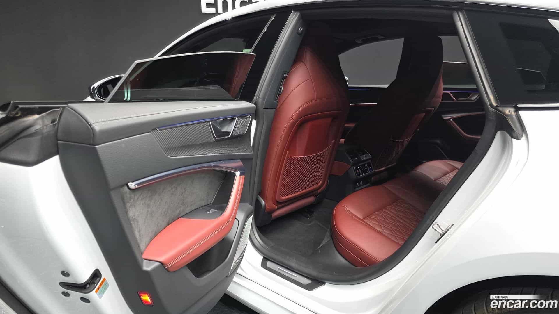 S7 Audi 2021.11-INNER-036