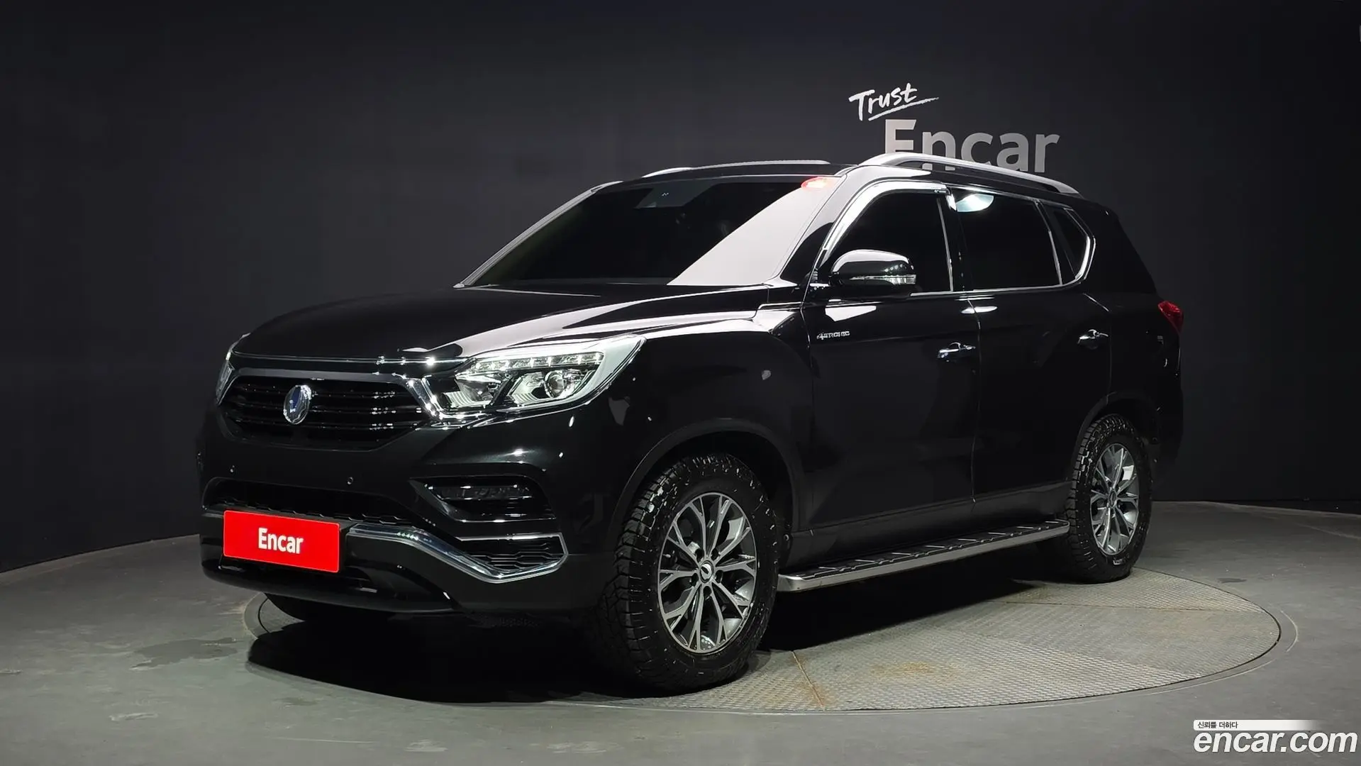 Main__Slider__Photo:Rexton KG Mobility 2019.1-0