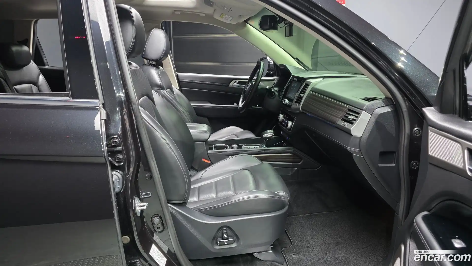 Rexton KG Mobility 2019.1-OPTION-015