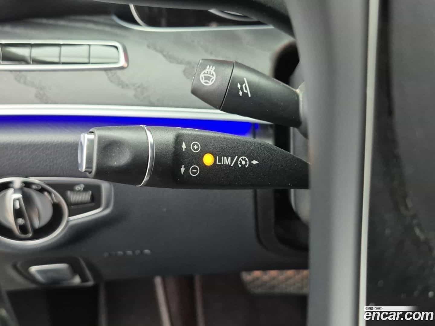 E-Class Mercedes-Benz 2018.6-OPTION-020