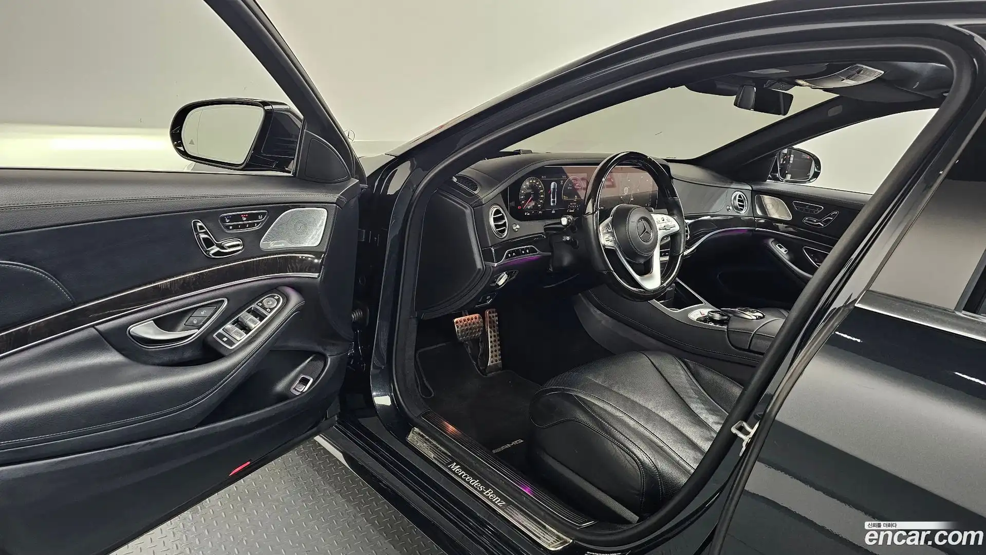 S-Class Mercedes-Benz 2017.10-INNER-010