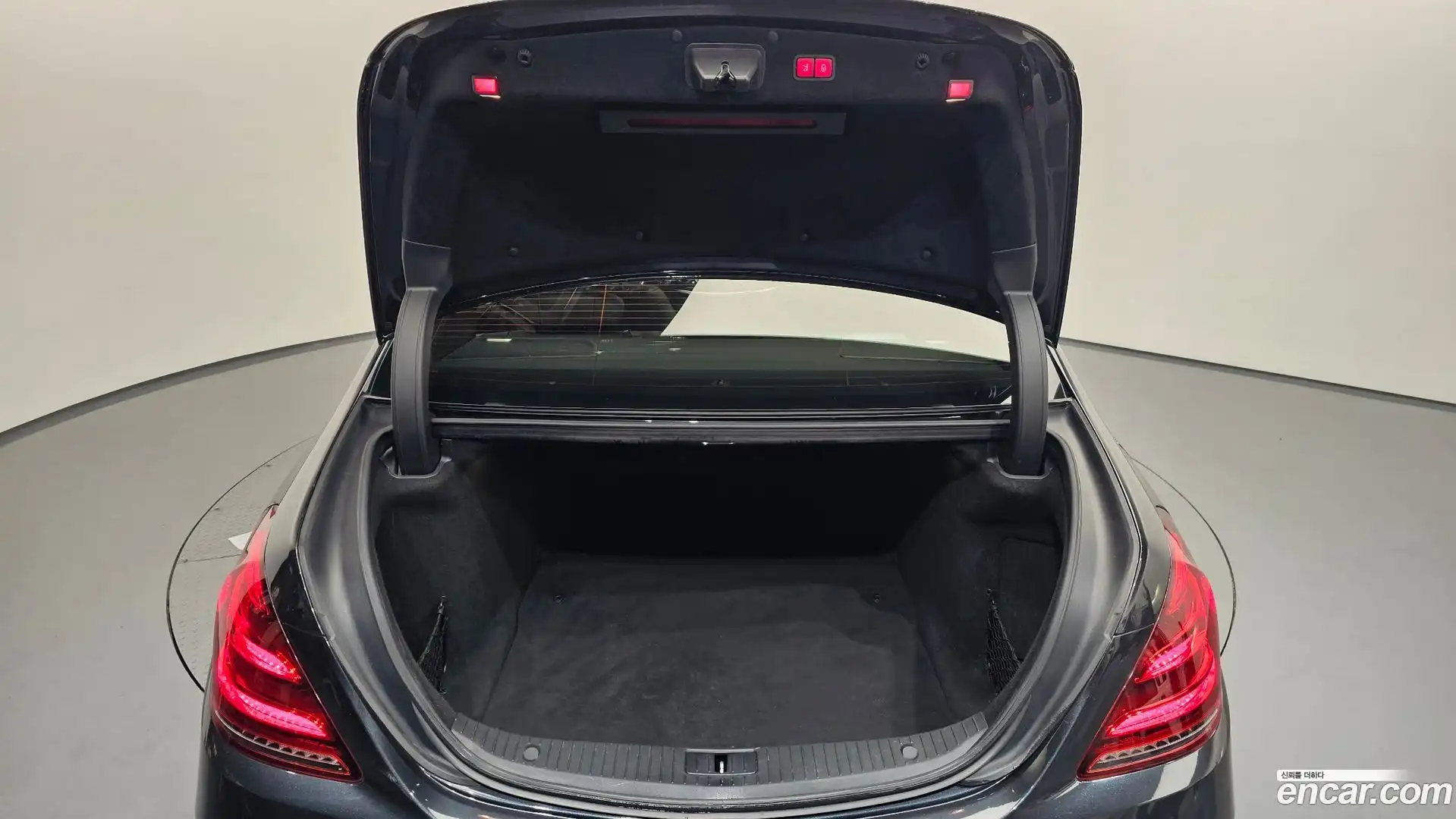 S-Class Mercedes-Benz 2017.10-OPTION-023