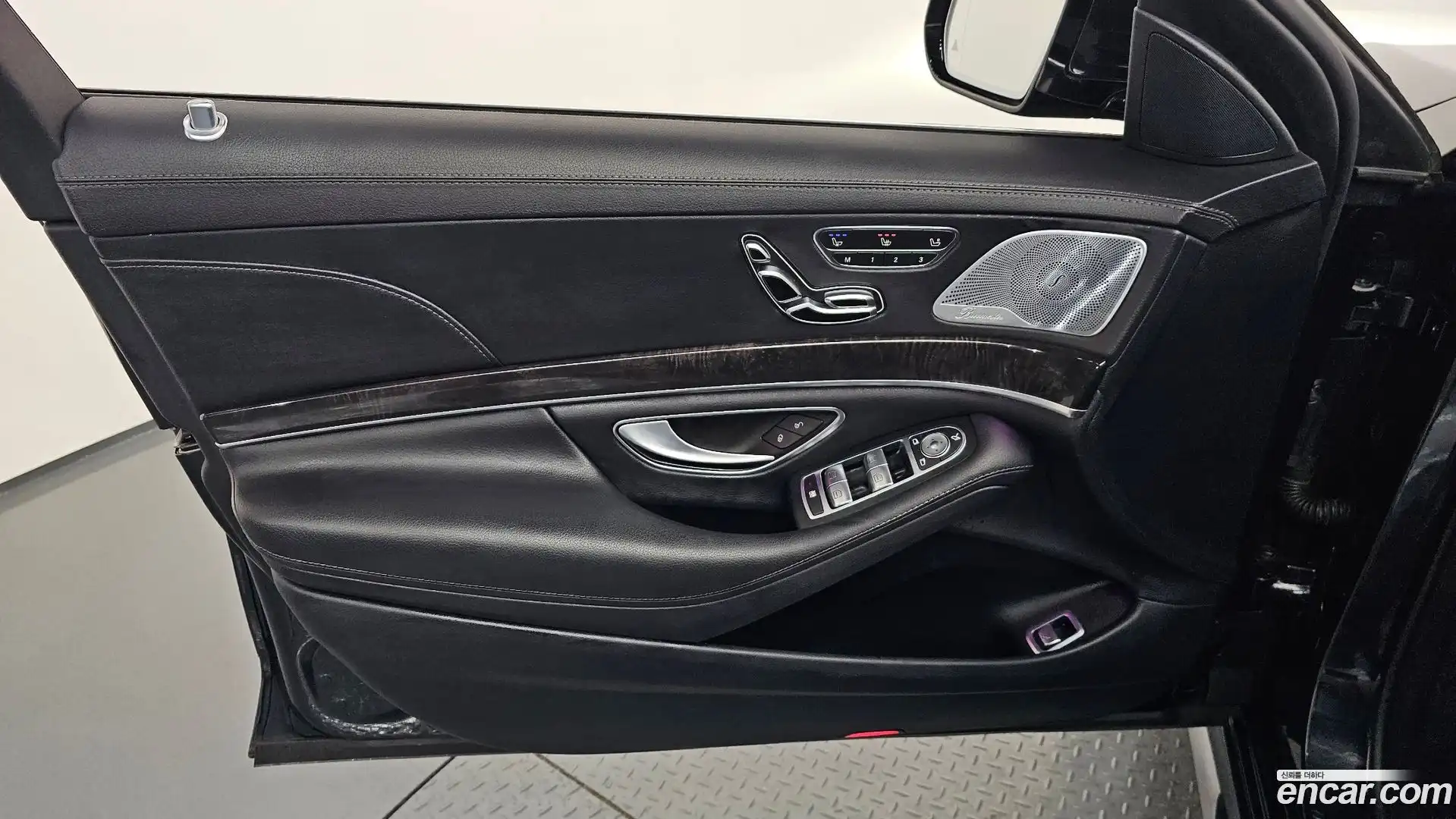 S-Class Mercedes-Benz 2017.10-INNER-034