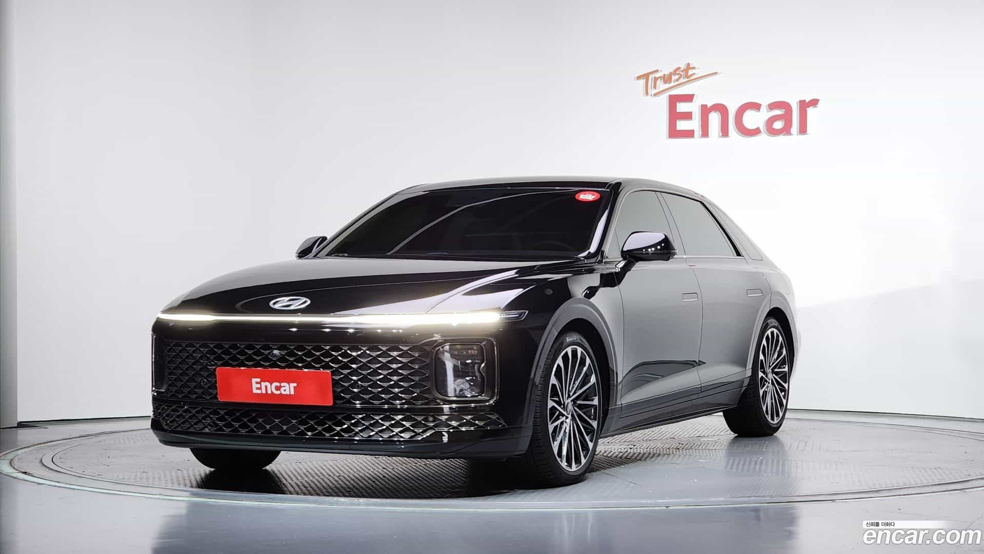Grandeur Hyundai 2023.2-OUTER-001