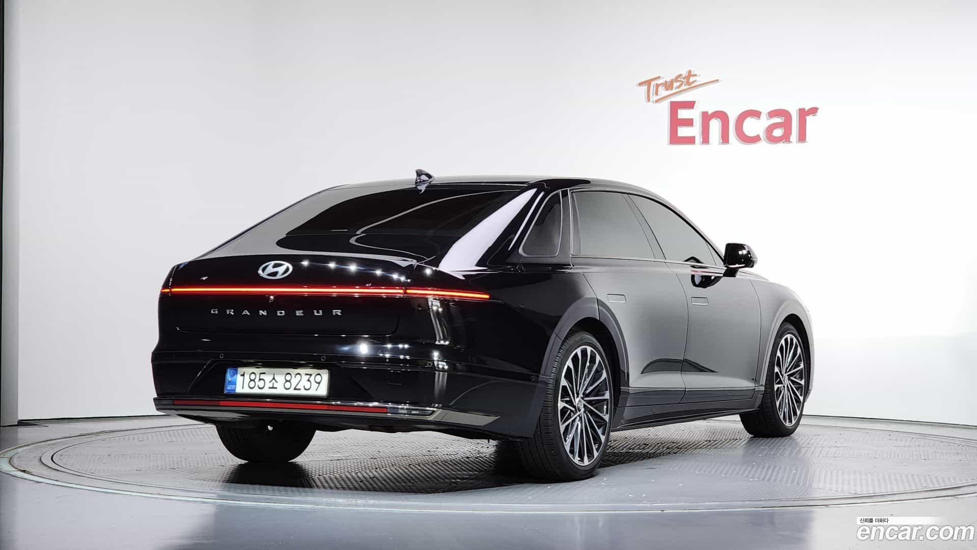 Grandeur Hyundai 2023.2-OUTER-002