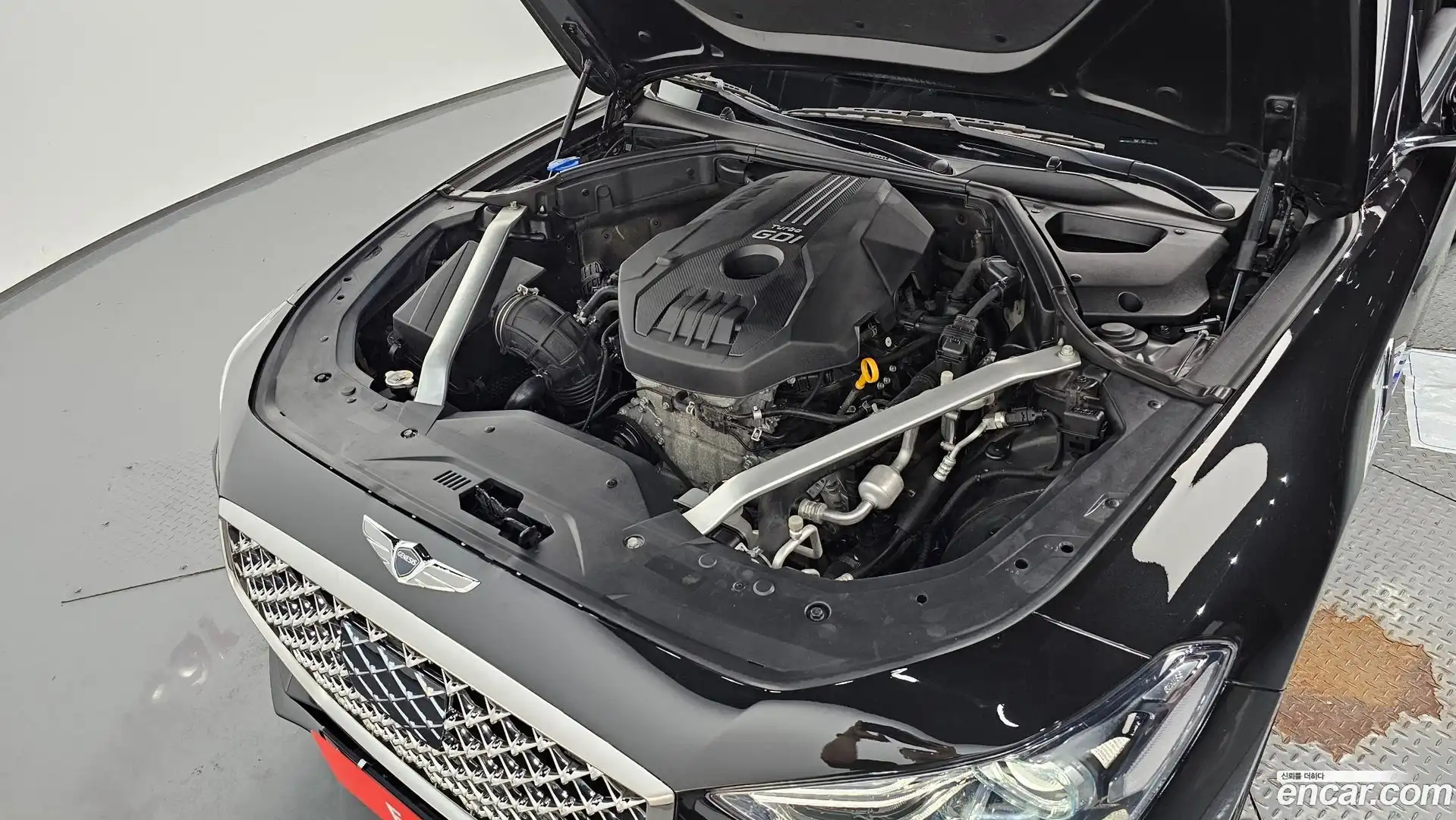 G70 Genesis 2018.1-OUTER-006