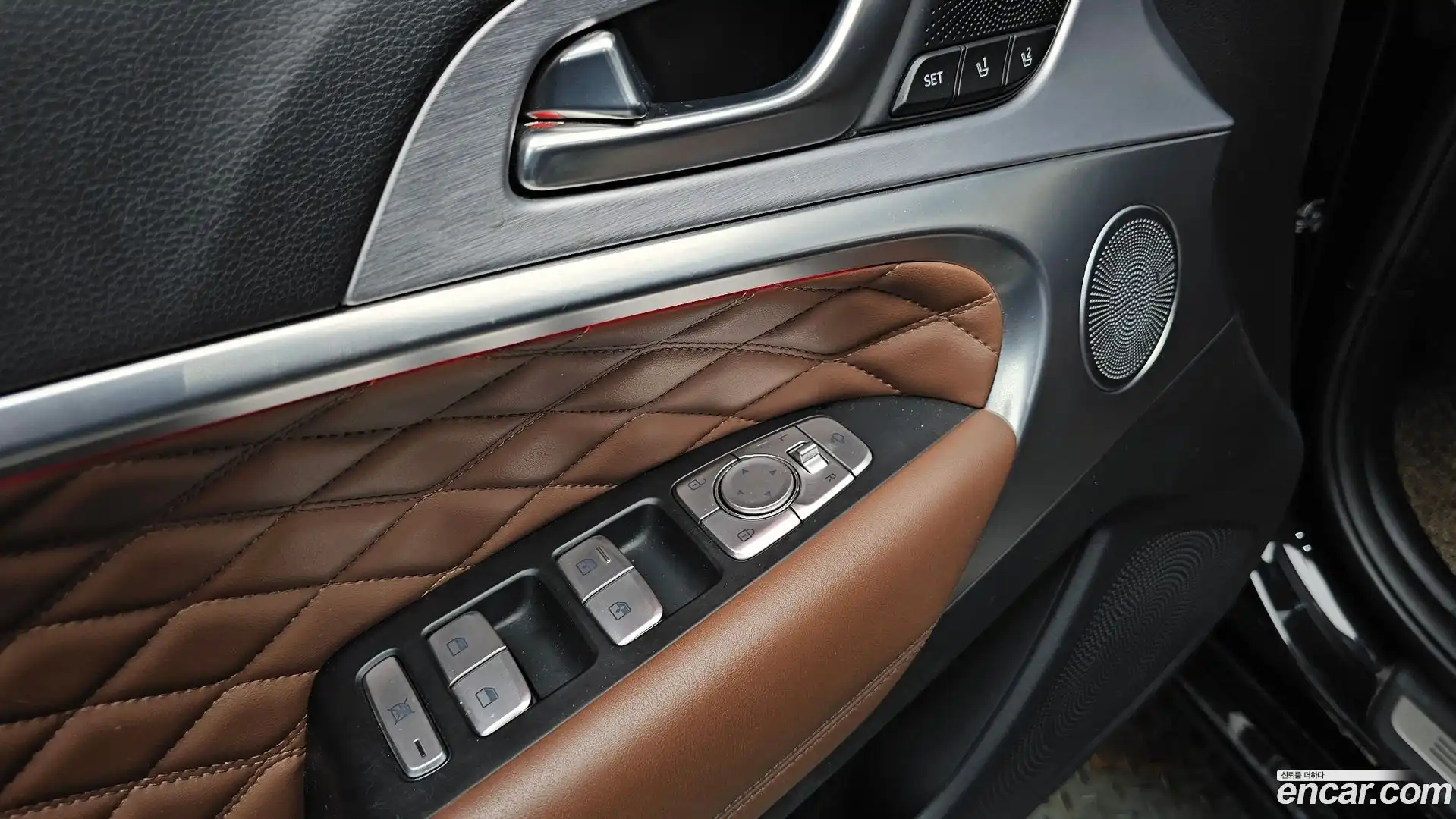 G70 Genesis 2018.1-OPTION-040