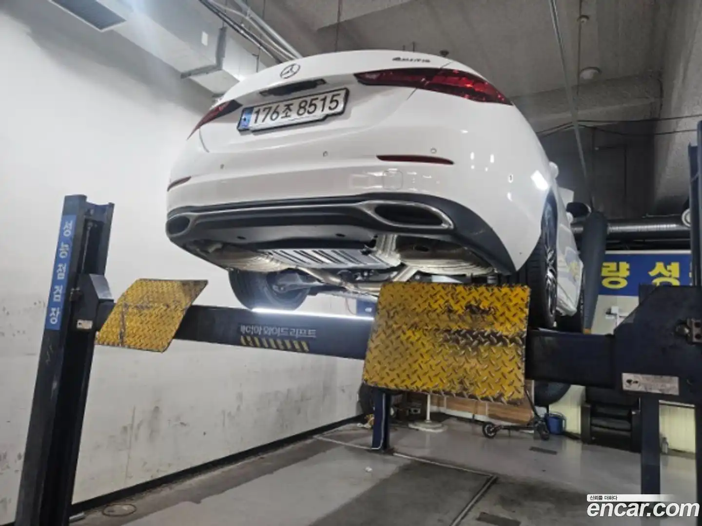C-Class Mercedes-Benz 2022.3-OUTER-002