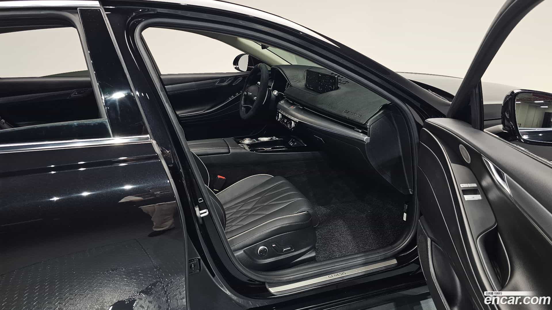 G80 Genesis 2021.1-INNER-036