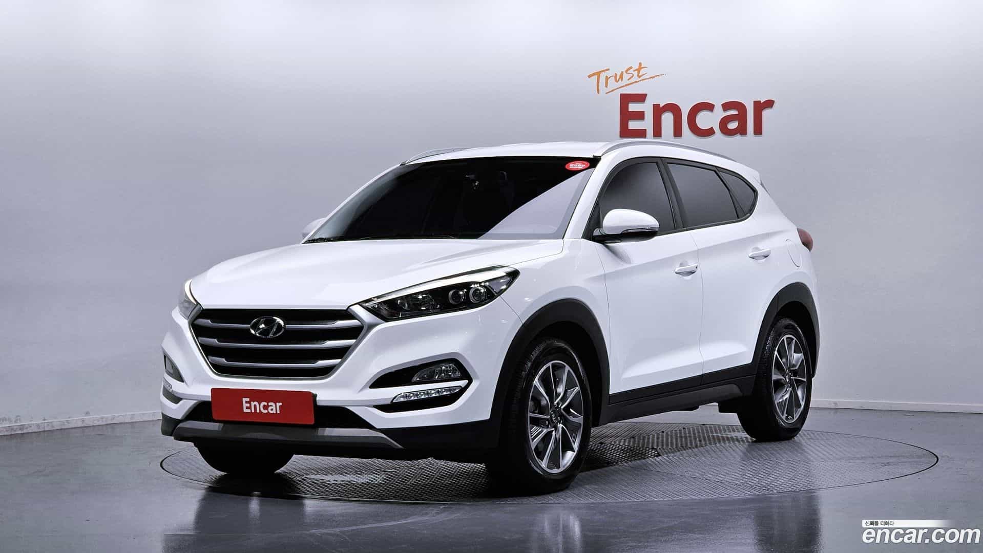 Tucson Hyundai 2017.5-OUTER-001