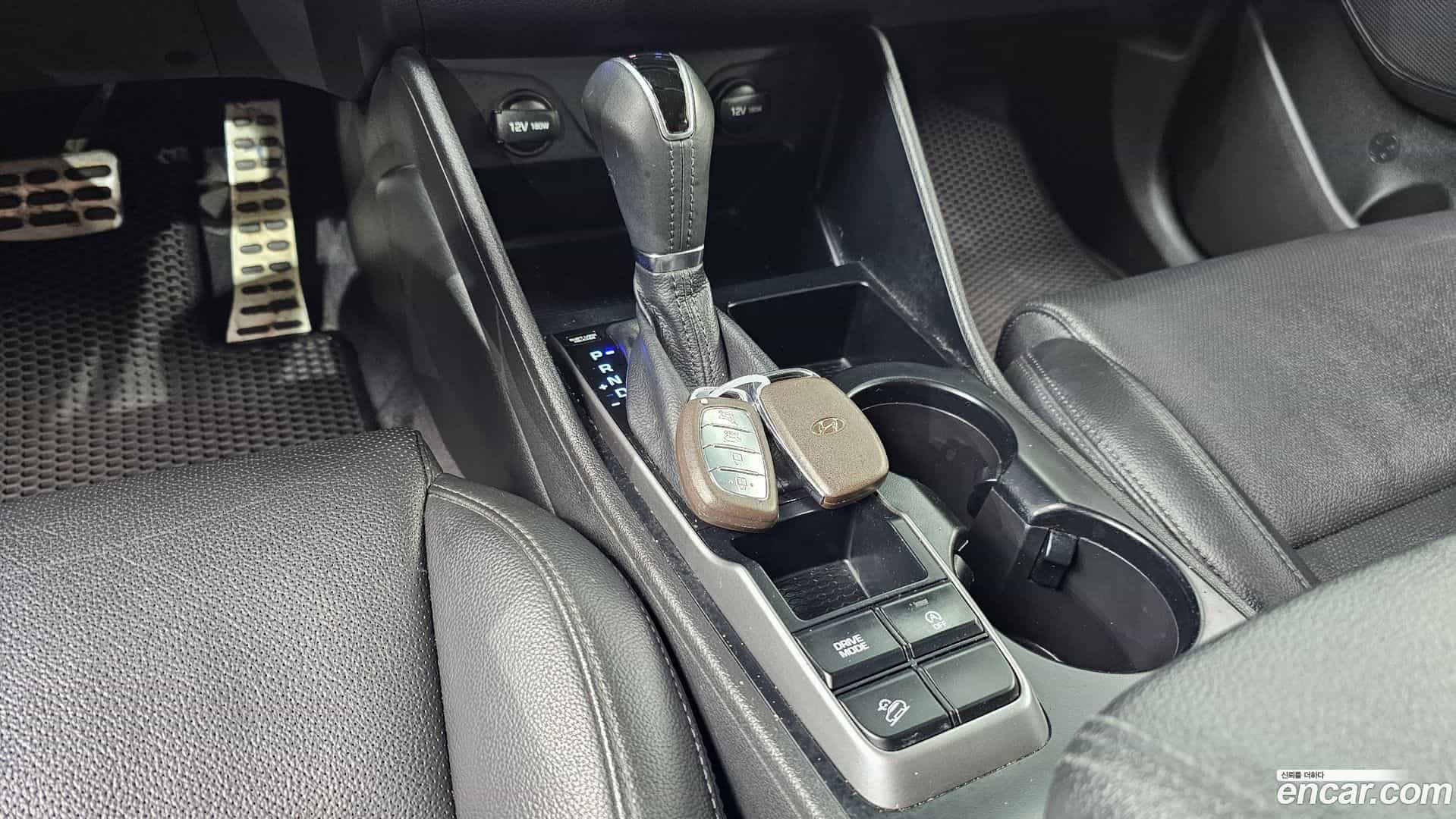 Tucson Hyundai 2017.5-INNER-009