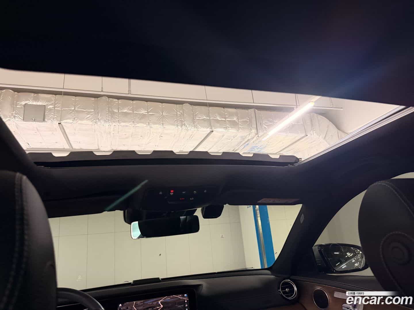 E-Class Mercedes-Benz 2021.4-OPTION-017
