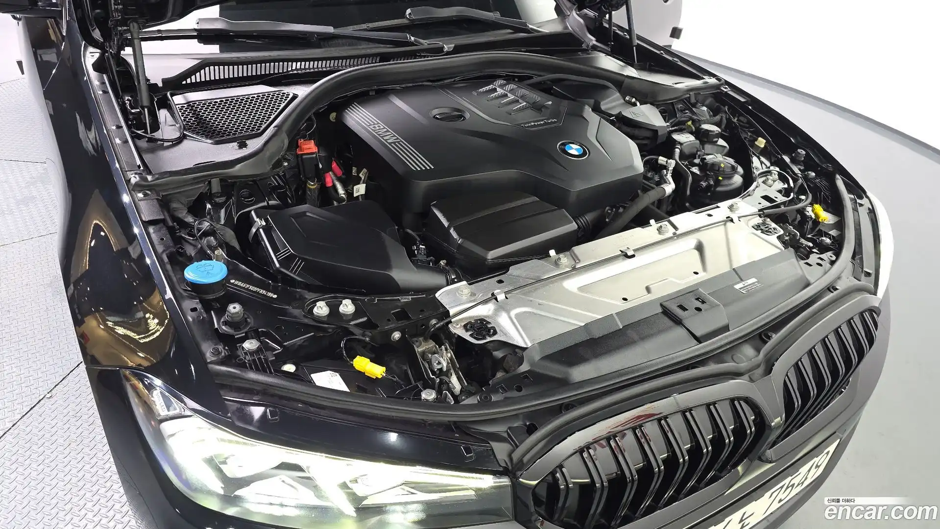 3-Series BMW 2023.0-OUTER-006