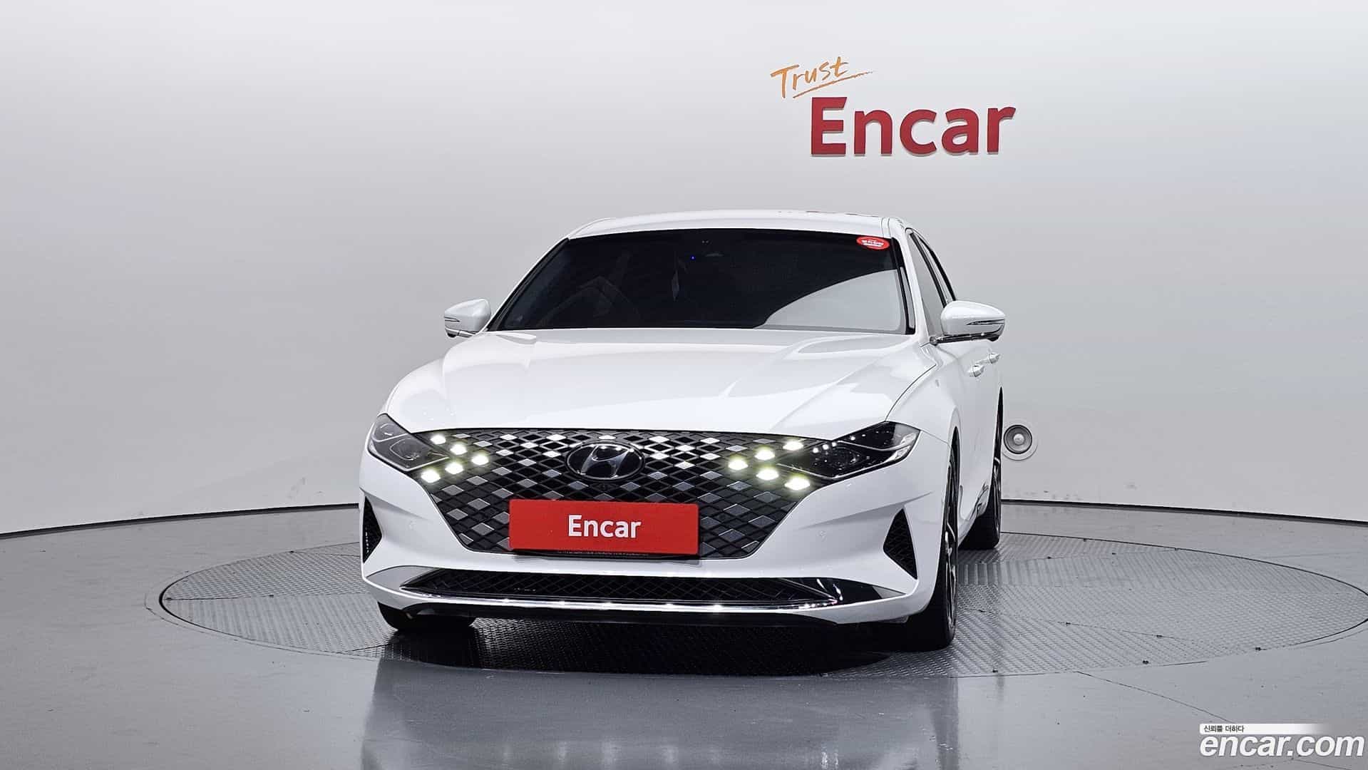 Grandeur Hyundai 2020.6-OUTER-003