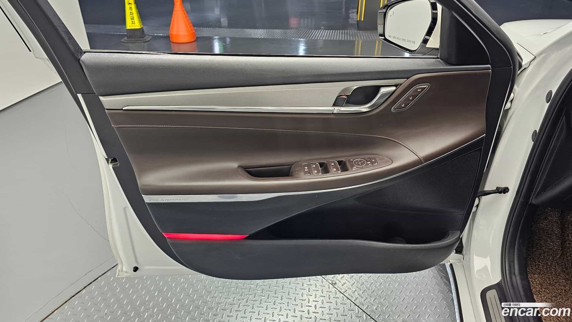 Grandeur Hyundai 2020.6-INNER-034