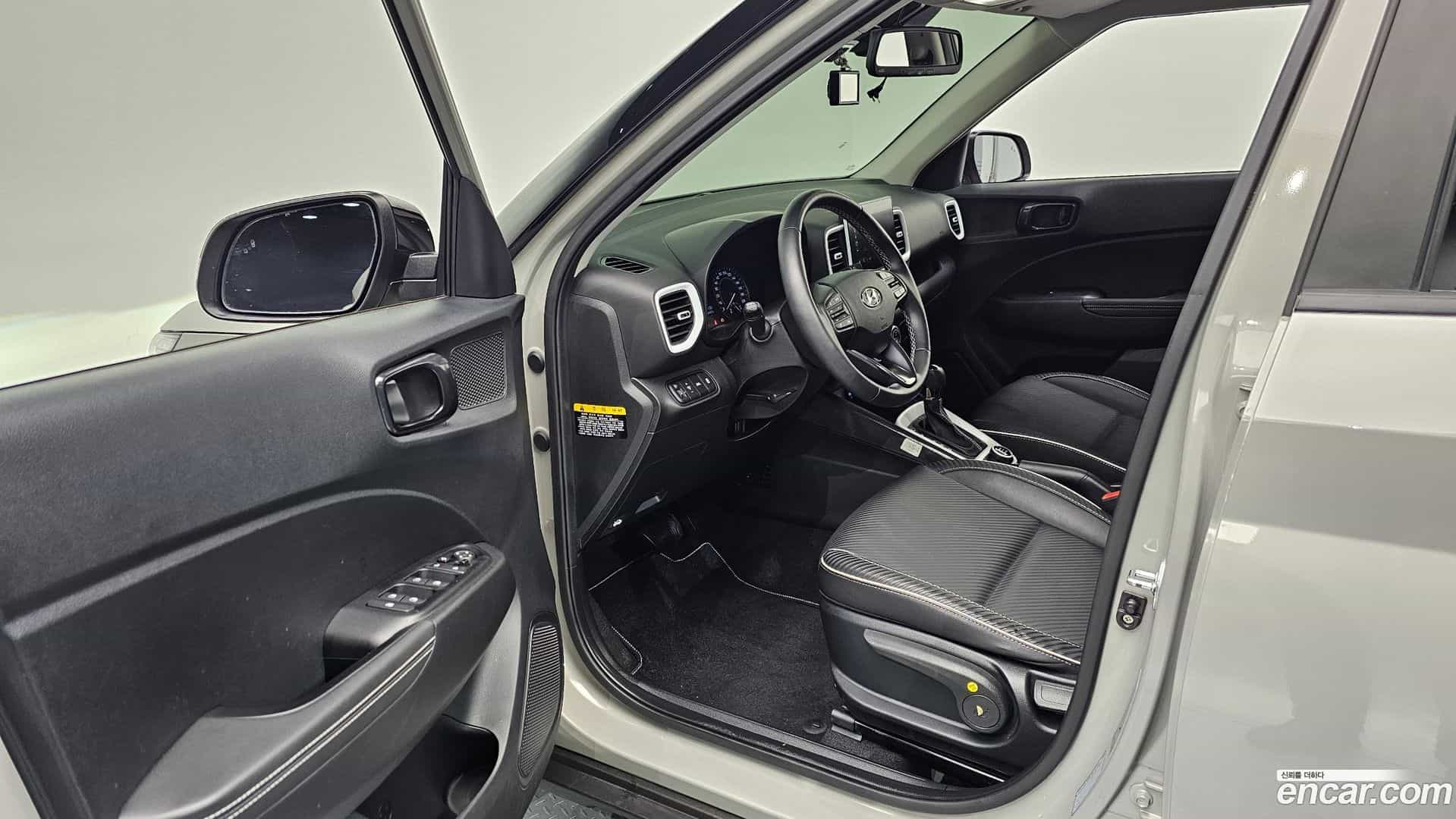 Venue Hyundai 2020.0-INNER-010