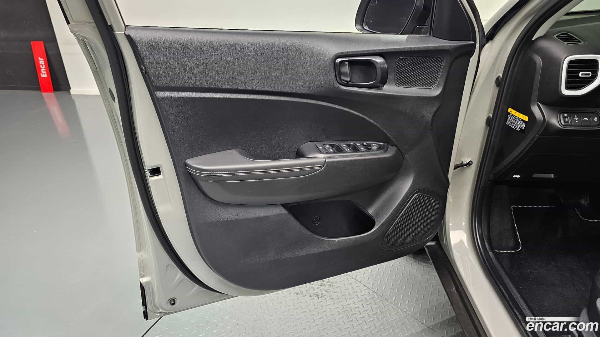 Venue Hyundai 2020.0-INNER-034