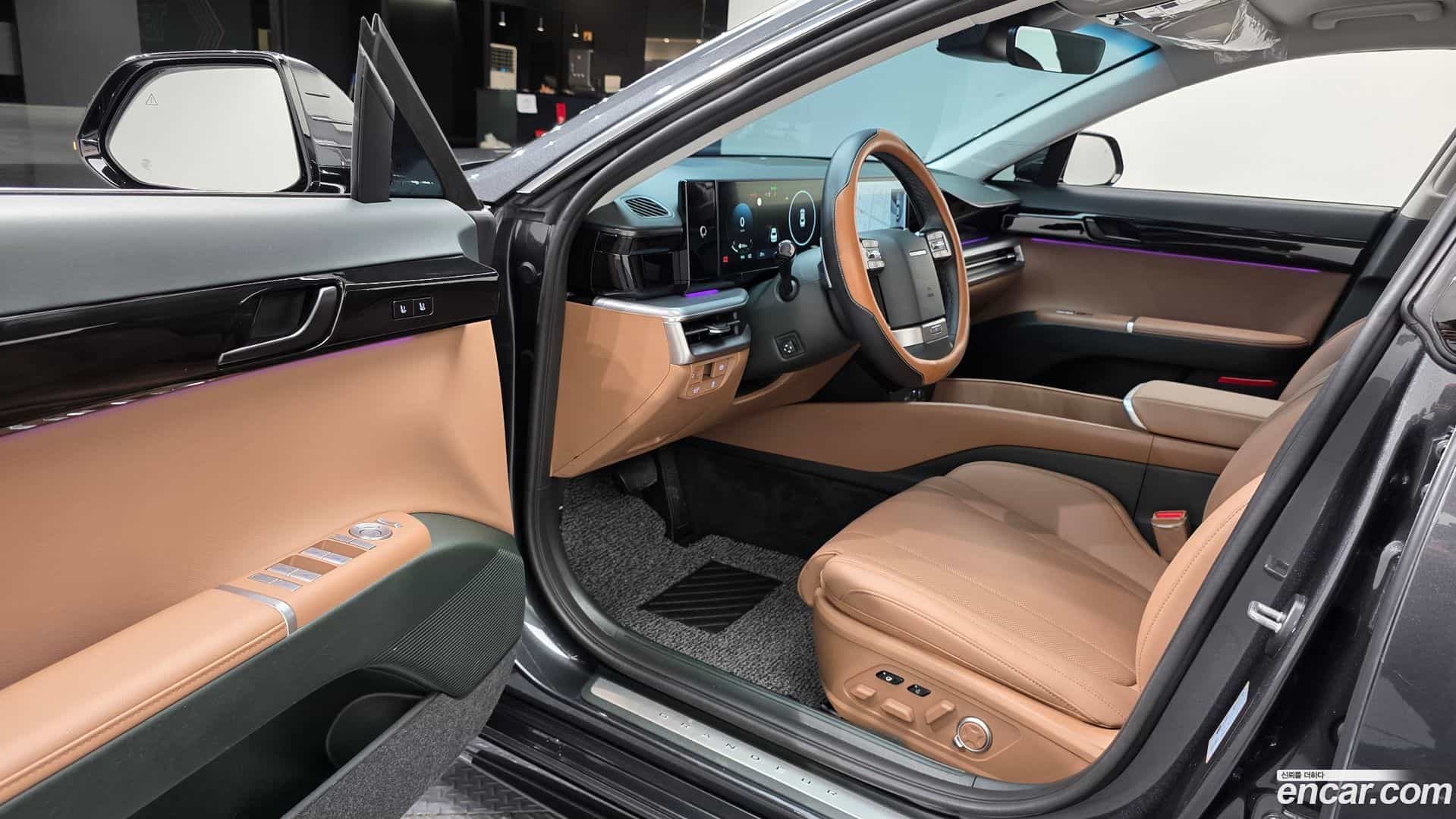 Grandeur Hyundai 2025.3-INNER-010