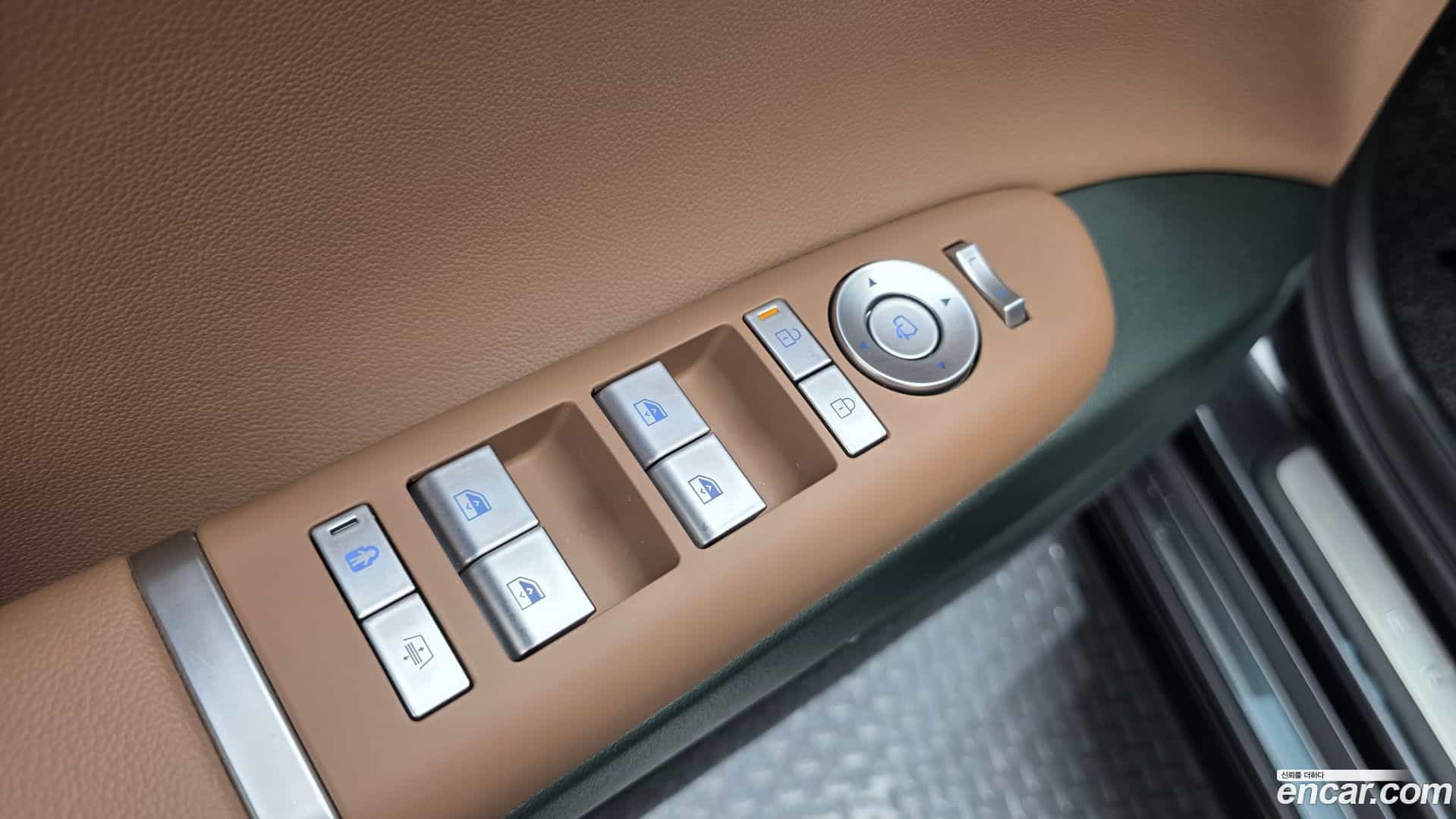 Grandeur Hyundai 2025.3-OPTION-043