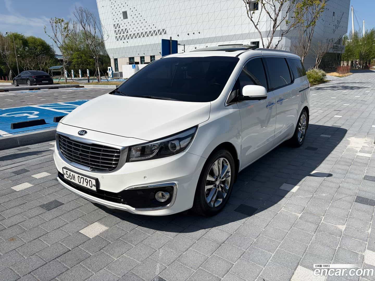 Canival Kia 2016.0-OUTER-001