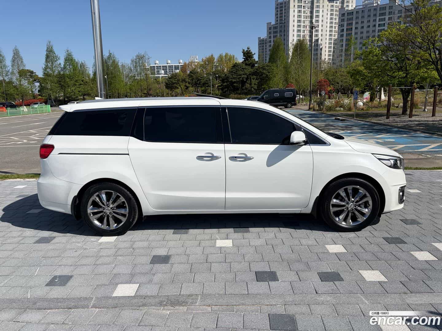 Canival Kia 2016.0-OUTER-004