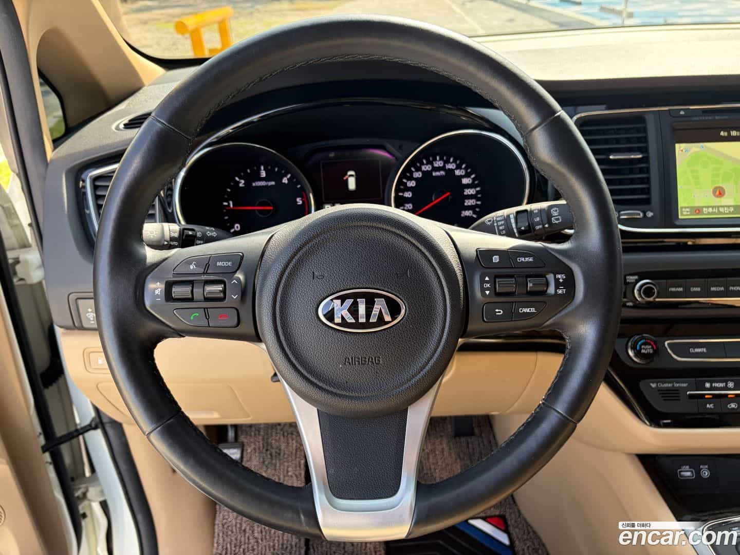 Canival Kia 2016.0-OPTION-015