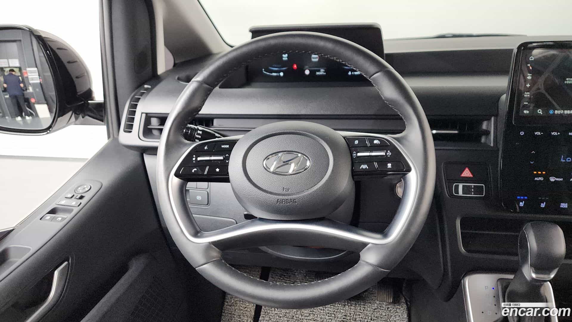 Staria Hyundai 2024.1-OPTION-018