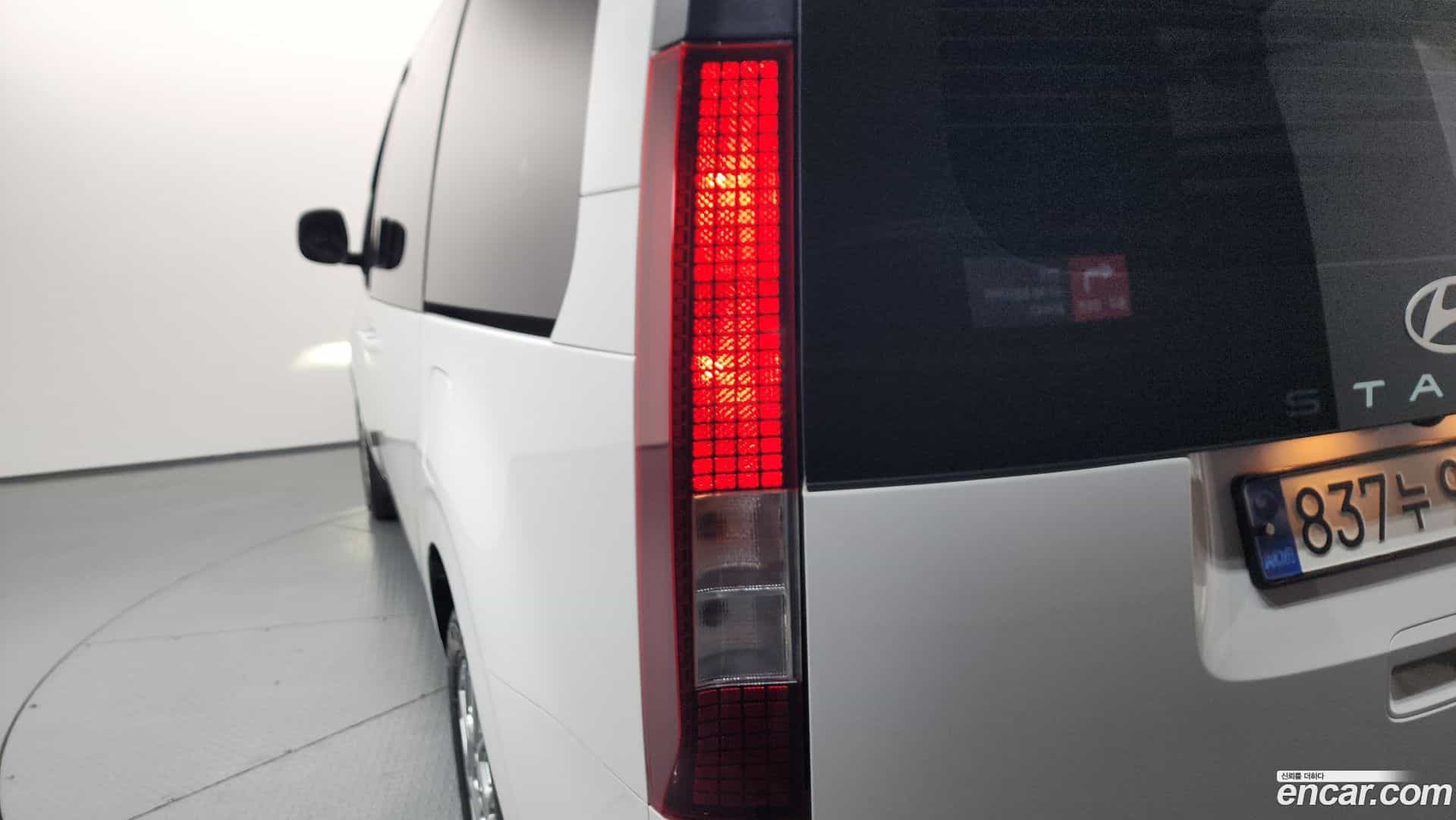 Staria Hyundai 2024.1-OUTER-033