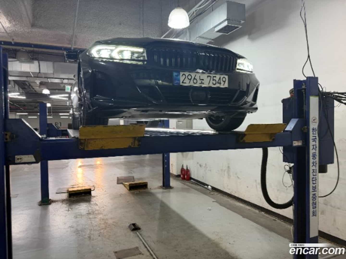 3-Series BMW 2023.0-OUTER-001