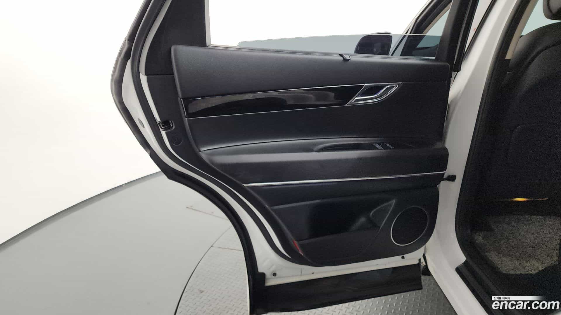 GV80 Genesis 2022.1-INNER-035