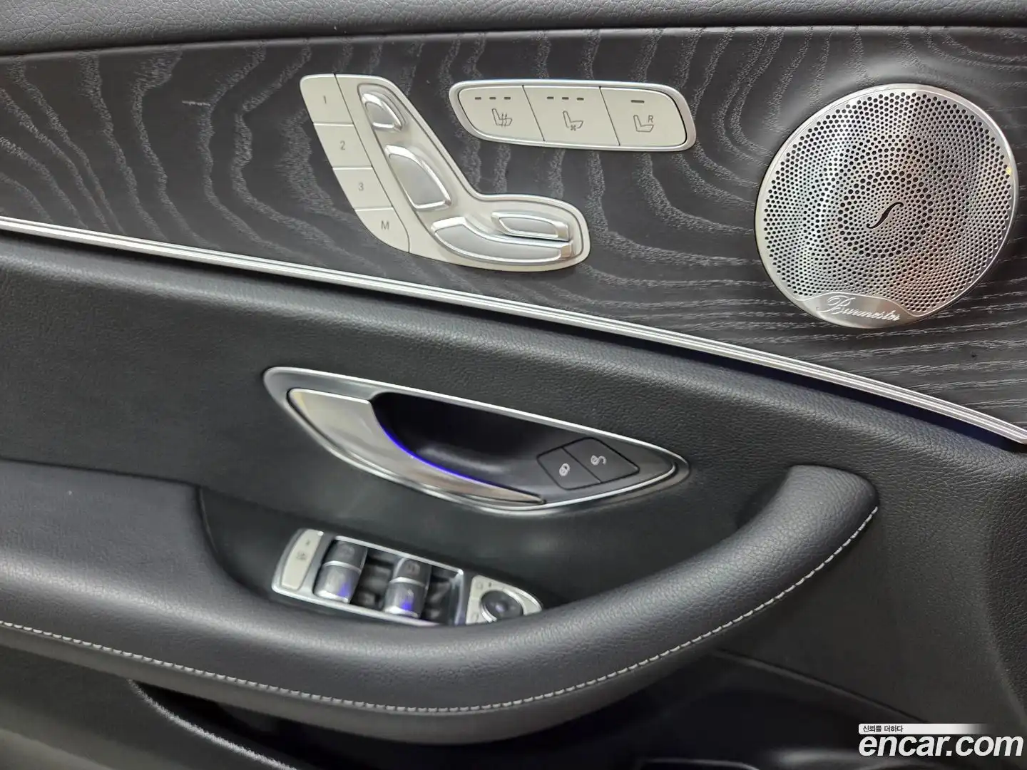 E-Class Mercedes-Benz 2018.9-OPTION-017