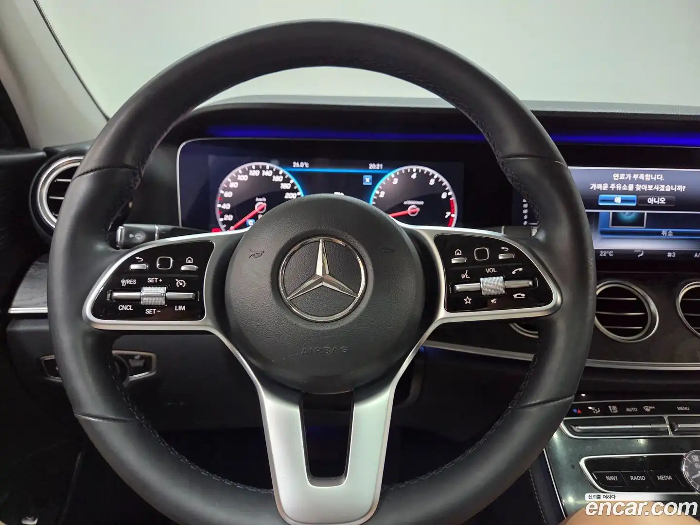 E-Class Mercedes-Benz 2018.9-OPTION-021