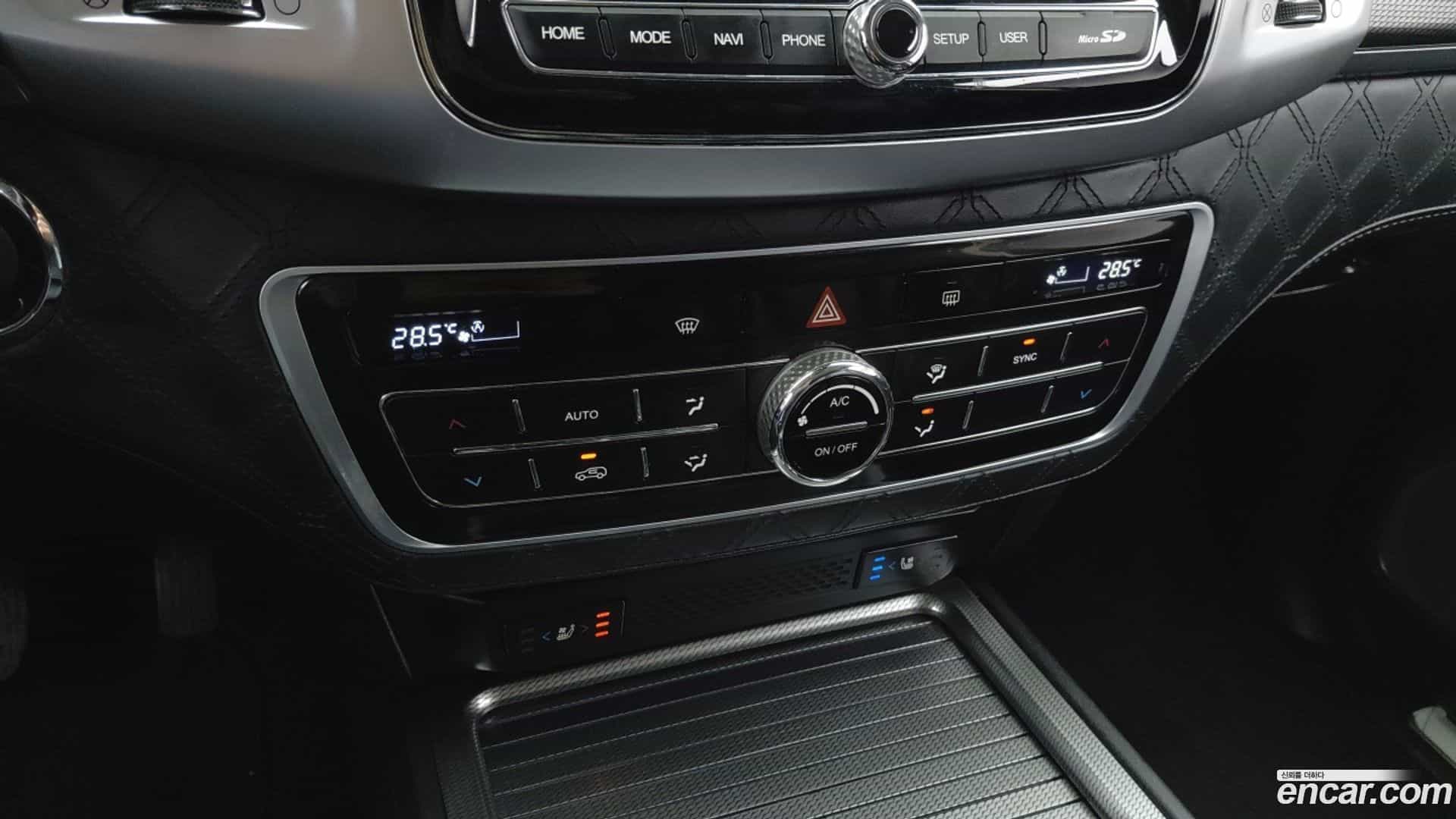 Rexton KG Mobility 2021.10-INNER-008