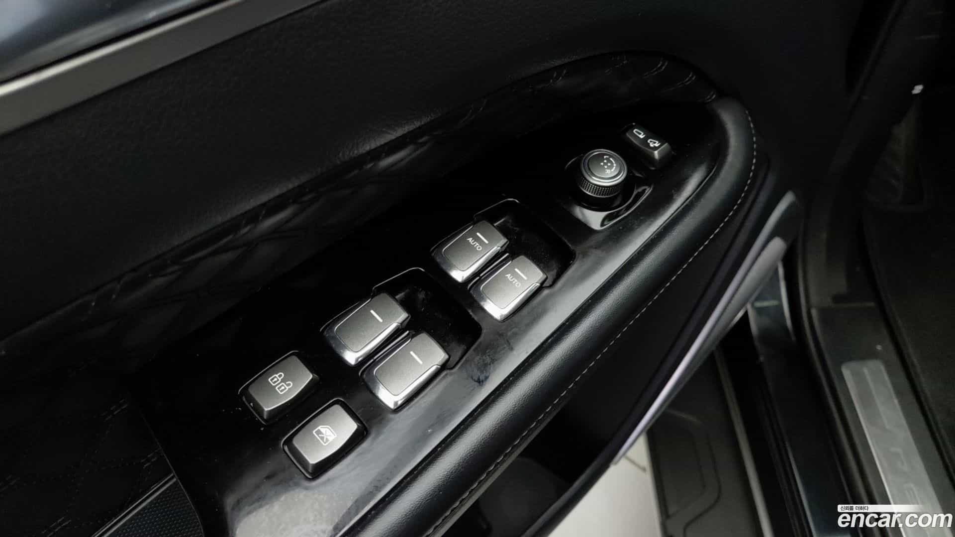 Rexton KG Mobility 2021.10-OPTION-024