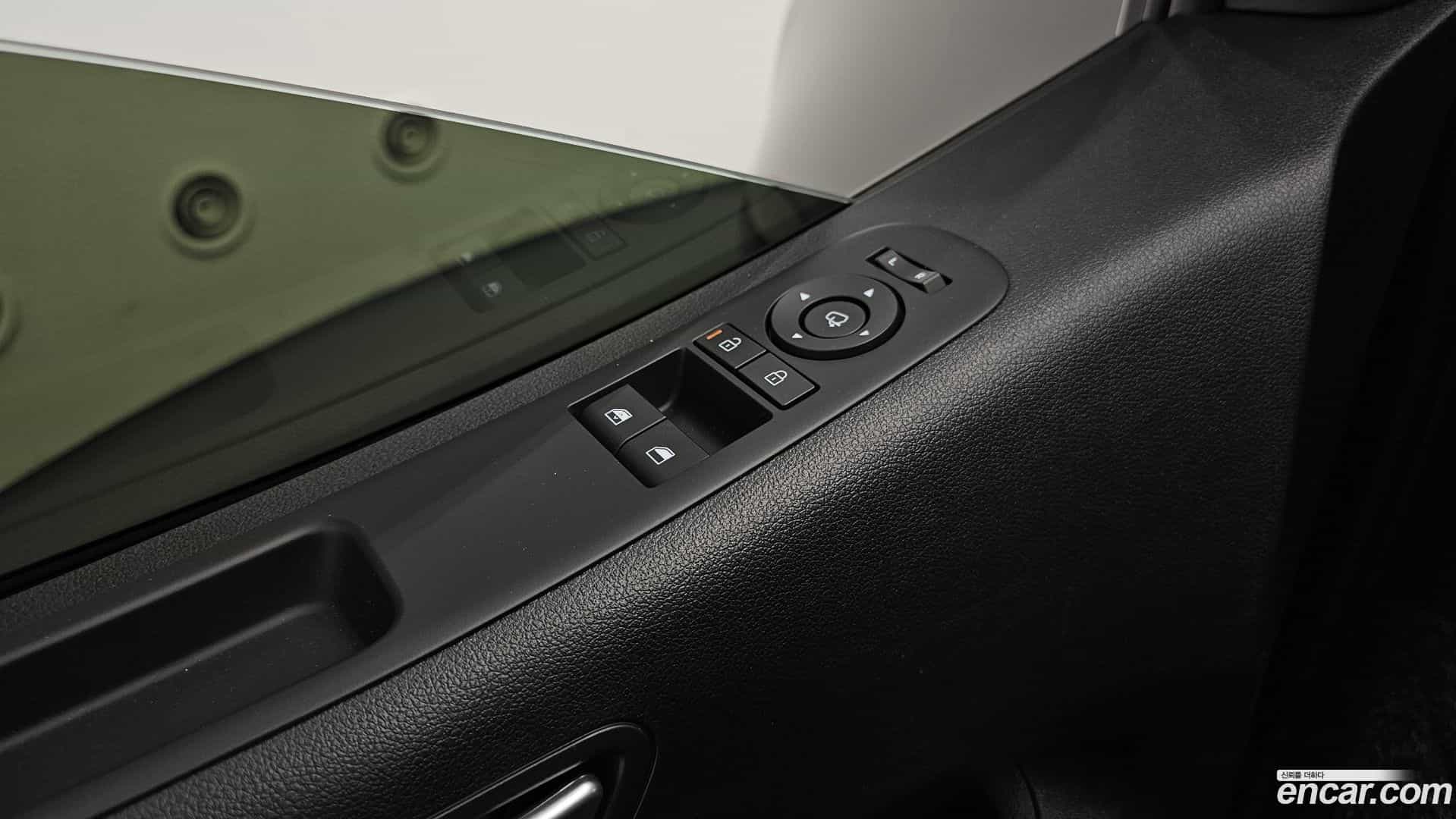 Staria Hyundai 2026.4-OPTION-021