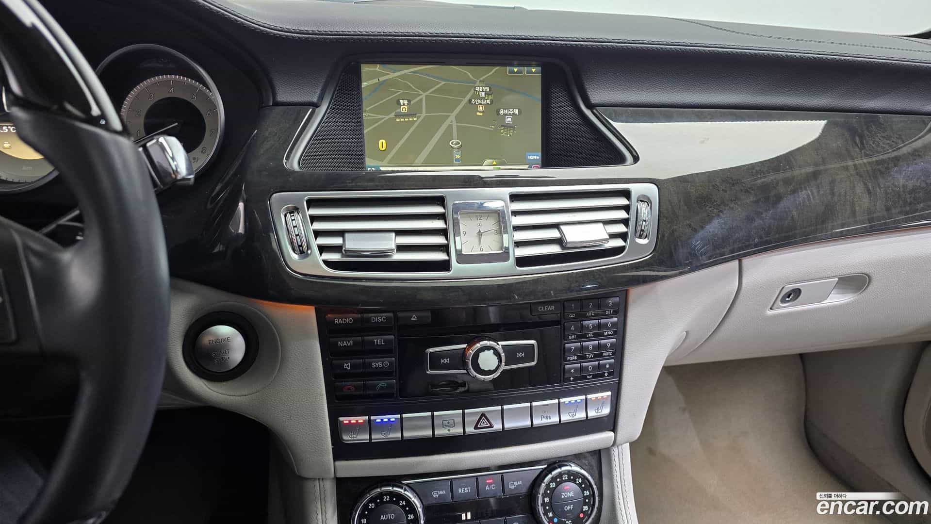 CLS-Class Mercedes-Benz 2011.8-OPTION-016