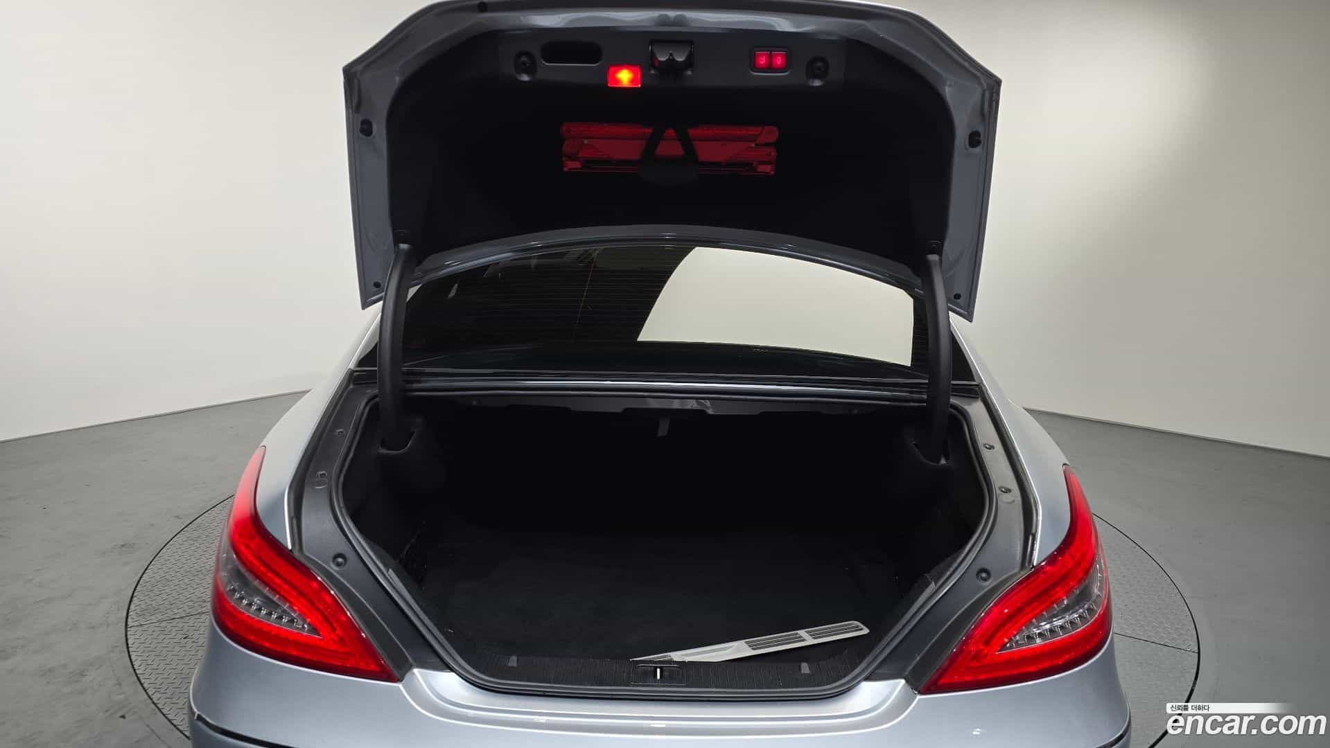 CLS-Class Mercedes-Benz 2011.8-OPTION-022