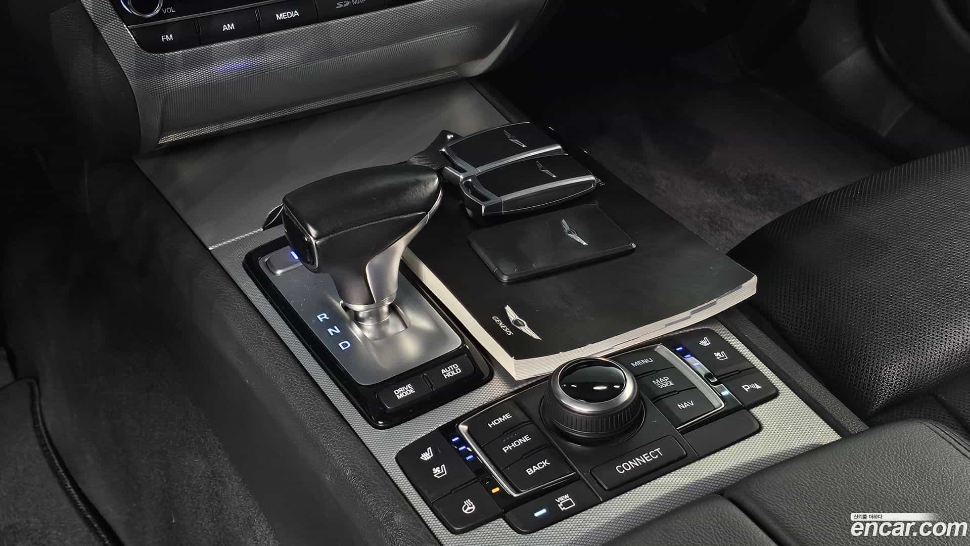 G80 Genesis 2018.0-INNER-009