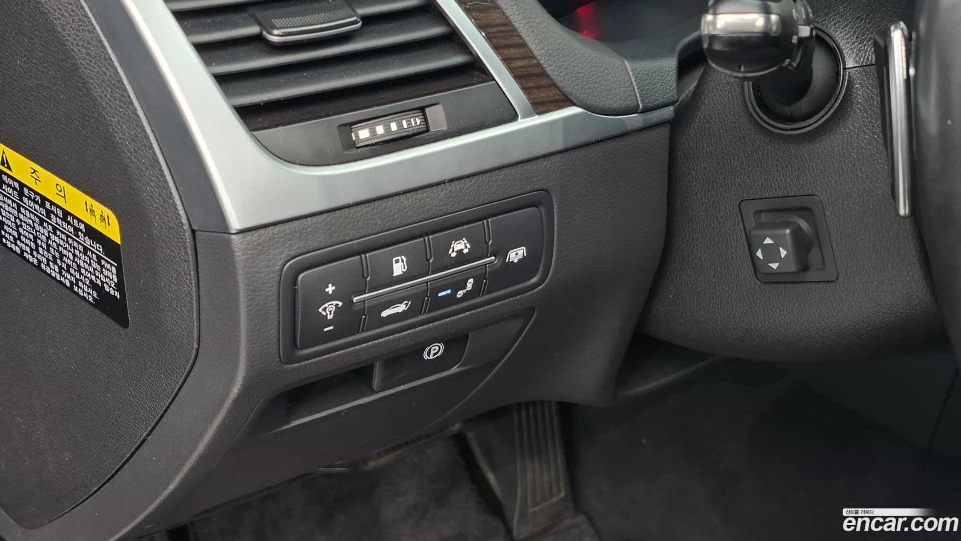 G80 Genesis 2018.0-OPTION-018