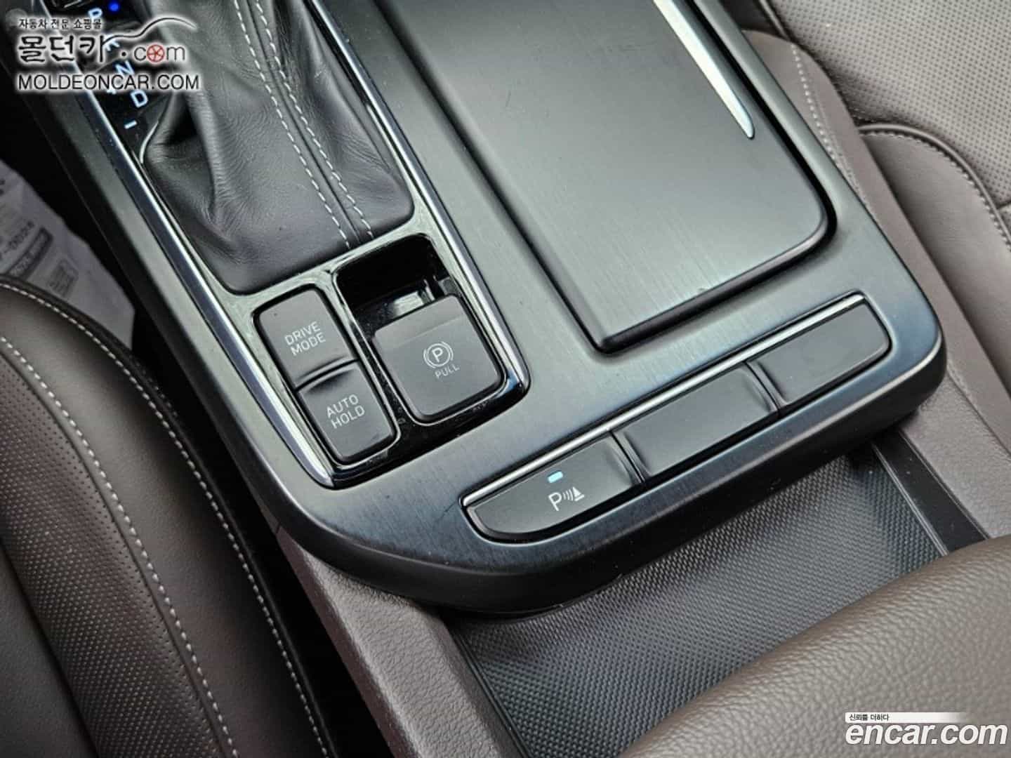 Grandeur Hyundai 2017.4-OPTION-016