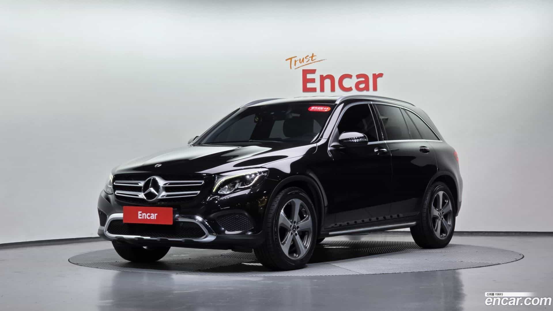 GLC-Class Mercedes-Benz 2019.9-THUMBNAIL-011