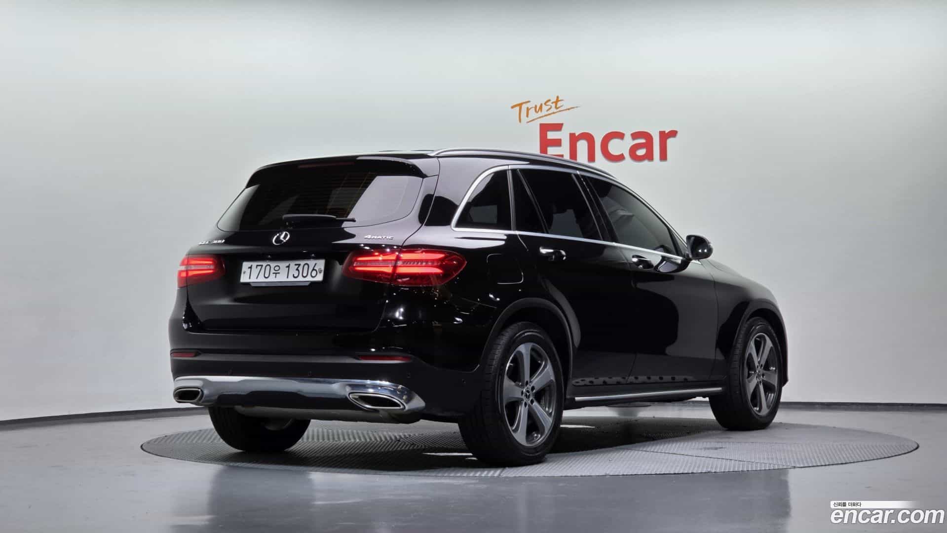 GLC-Class Mercedes-Benz 2019.9-OUTER-002