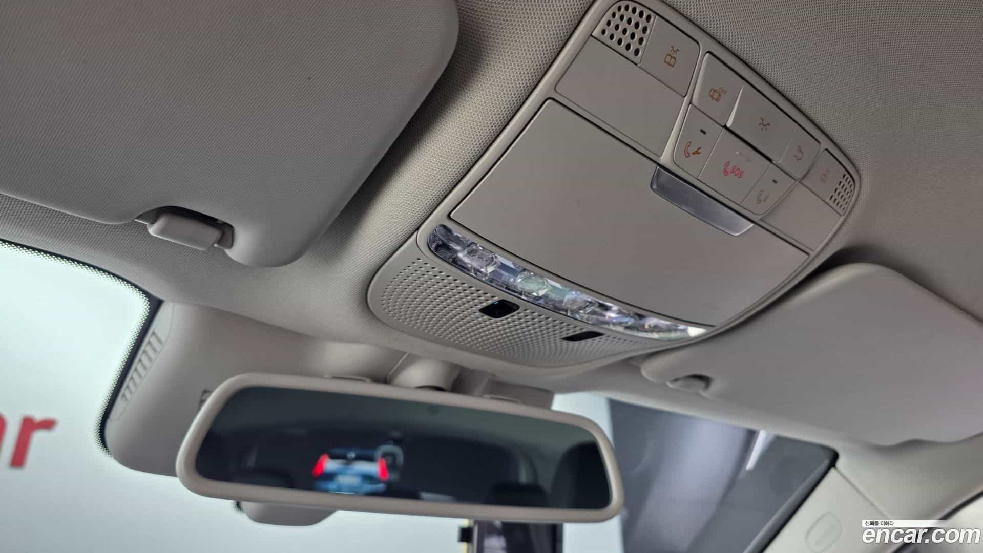 GLC-Class Mercedes-Benz 2019.9-OPTION-022