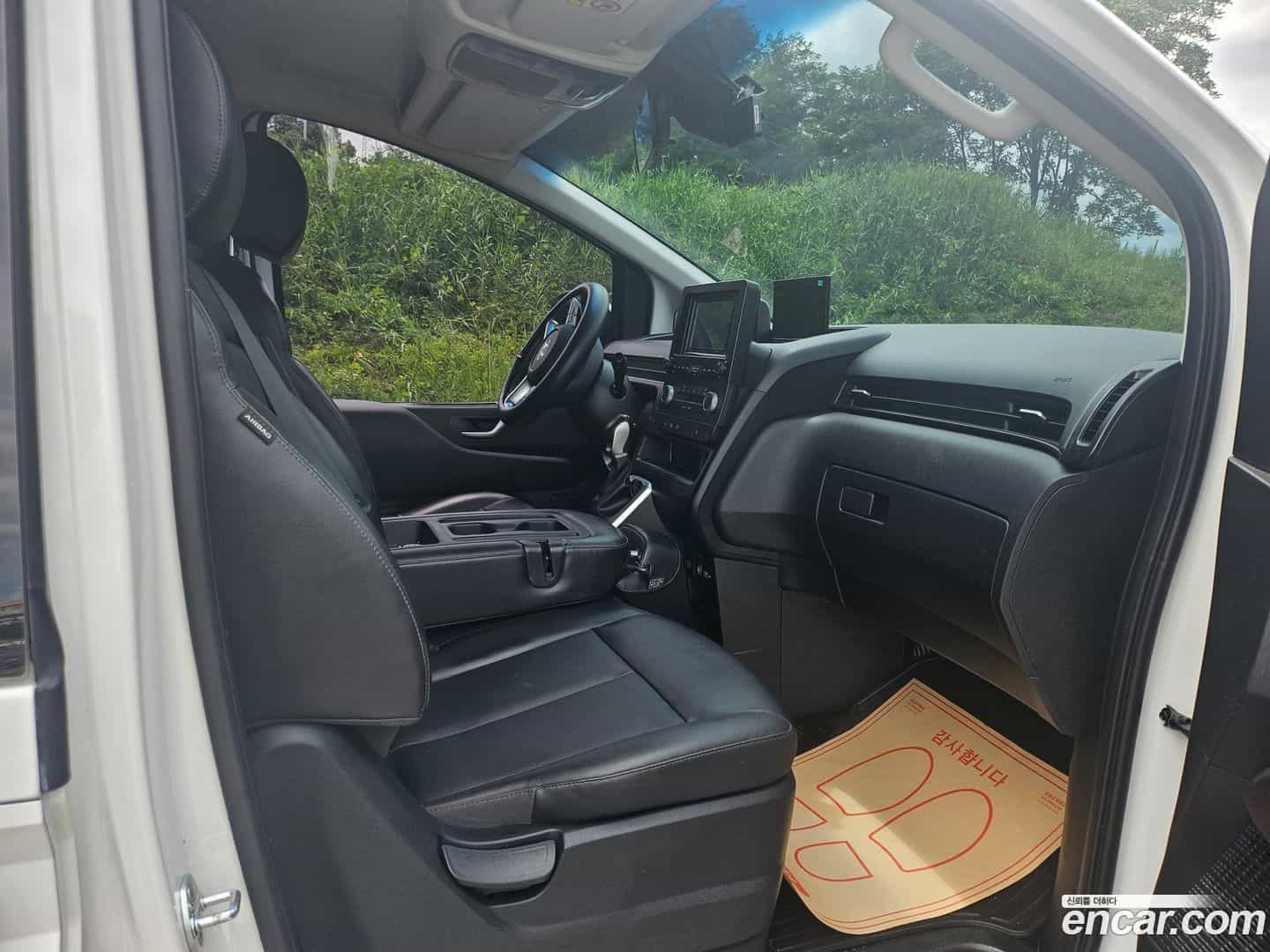 Staria Hyundai 2021.6-INNER-010