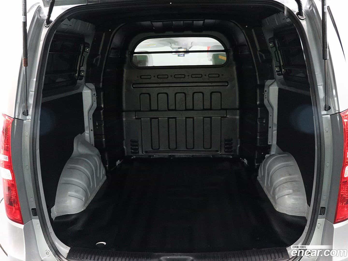 Starex Hyundai 2019.6-OPTION-024