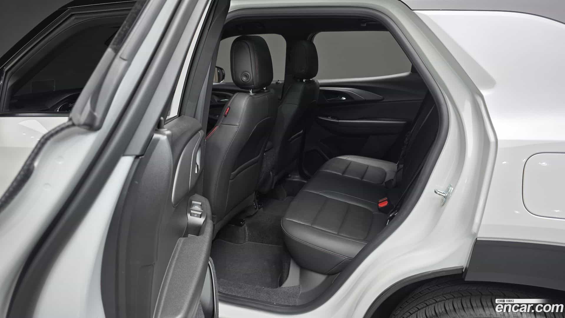 Trailblazer Chevrolet 2023.2-OPTION-040