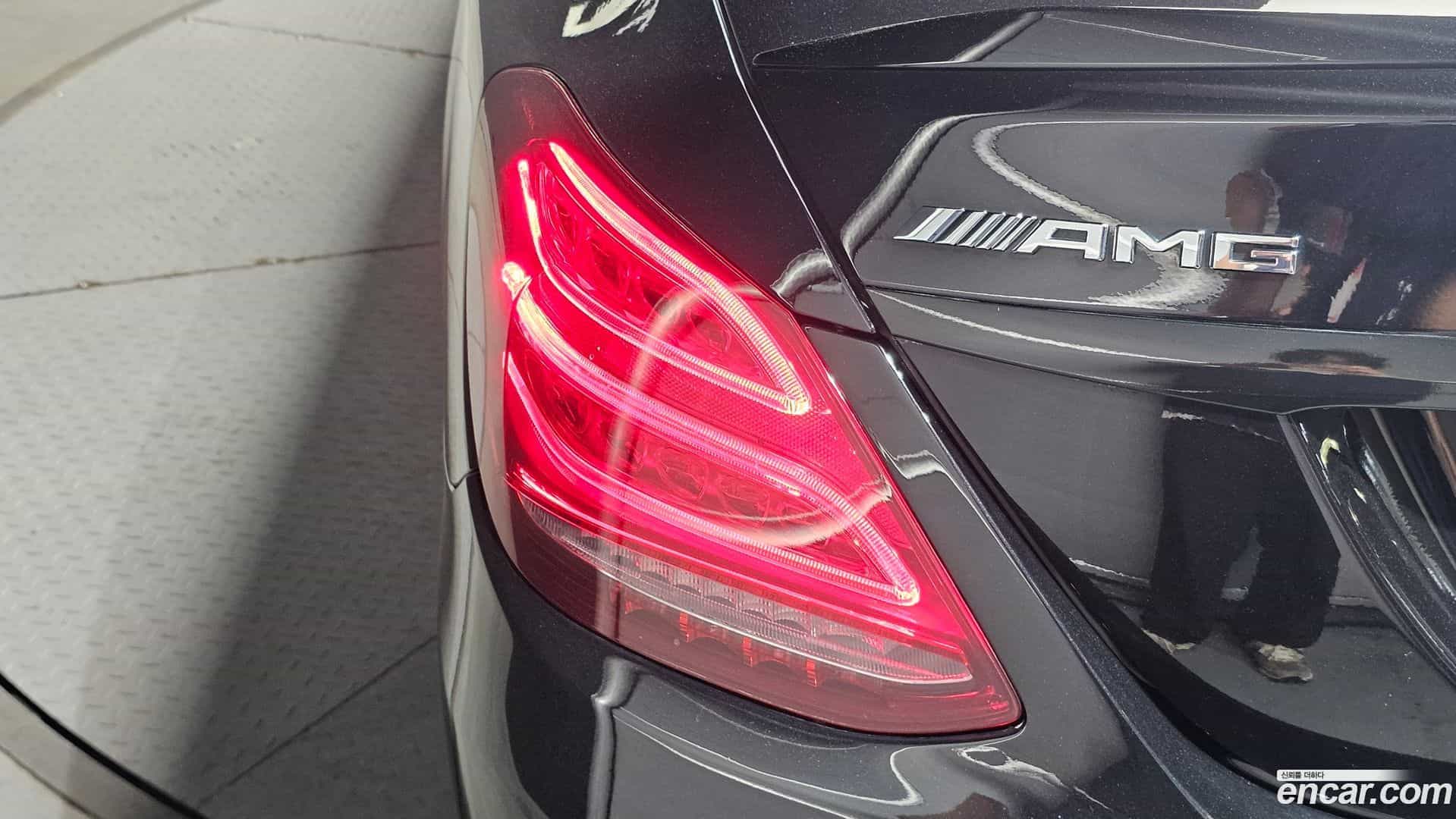 C-Class Mercedes-Benz 2017.6-OUTER-033