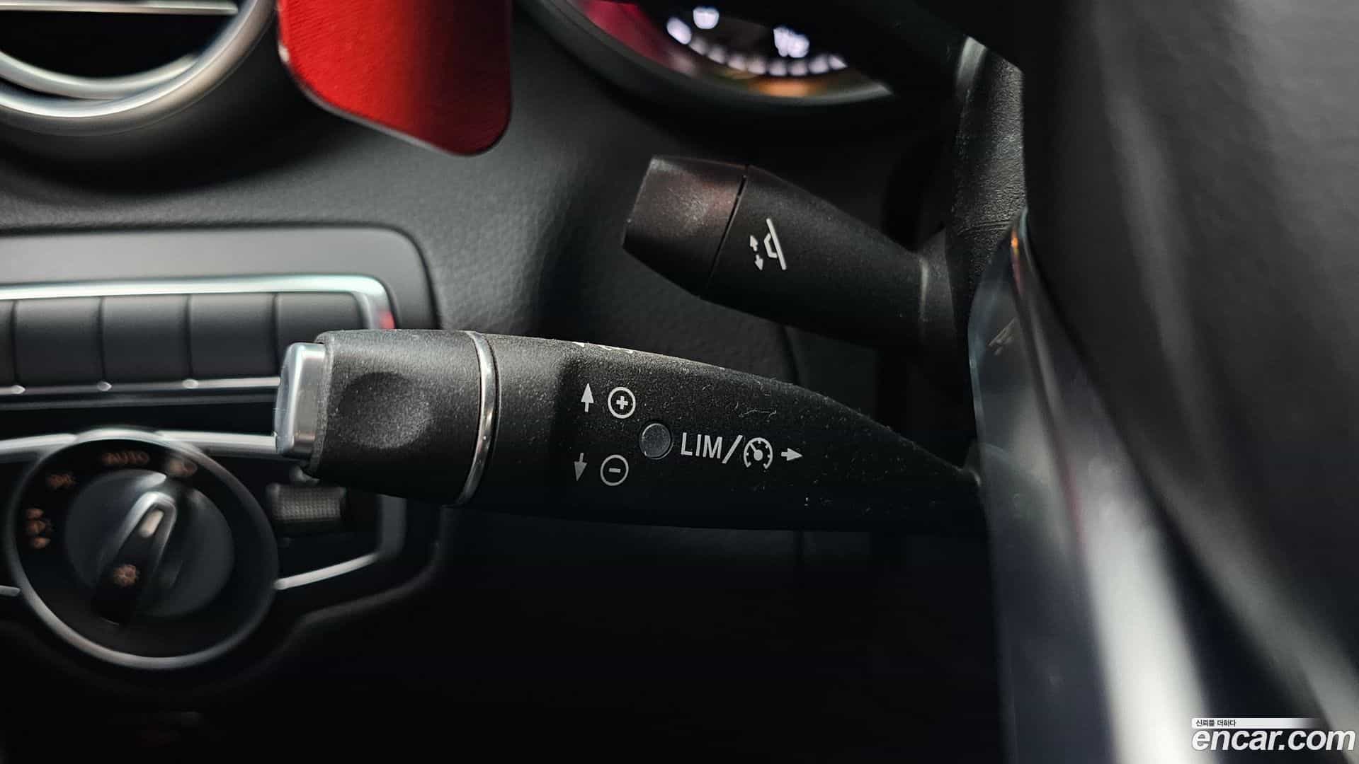 C-Class Mercedes-Benz 2017.6-OPTION-040