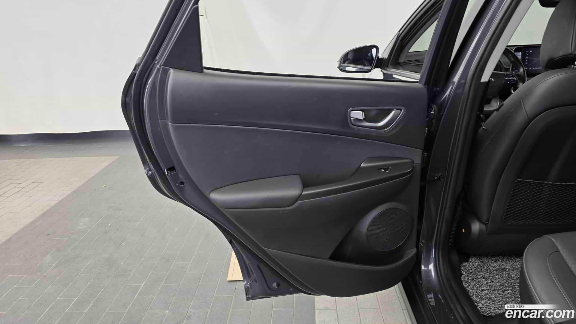 Kona Hyundai 2019.8-INNER-035