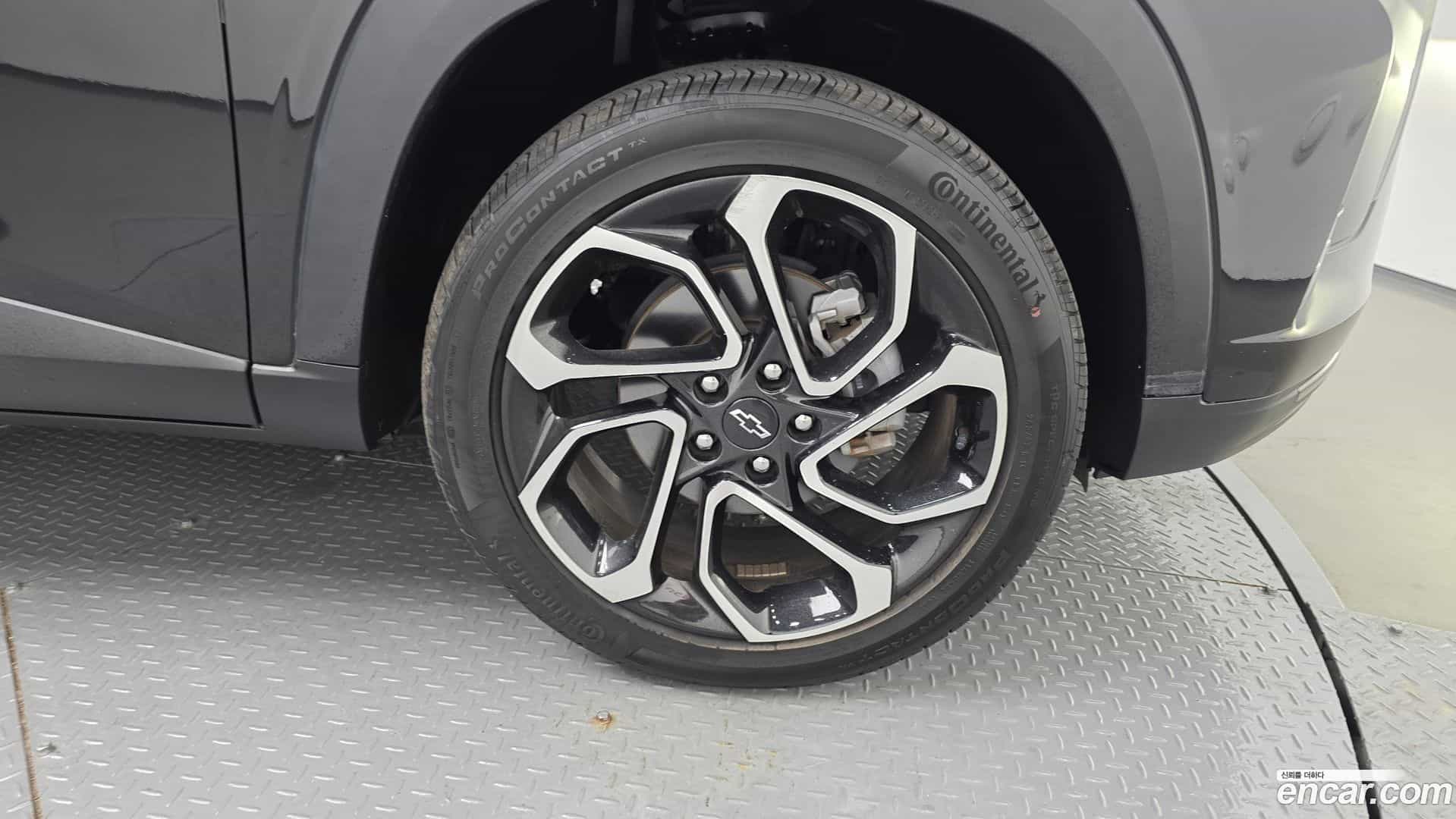 Trax Chevrolet 2023.5-OUTER-031